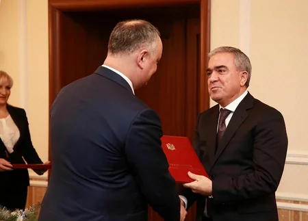 Prezident İqor Dodon Moldova Azərbaycanlıları Konqresini təltif edib