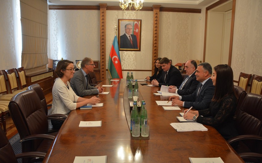 Elmar Məmmədyarov Almaniyanın Azərbaycana yeni təyin olunmuş səfirini qəbul edib