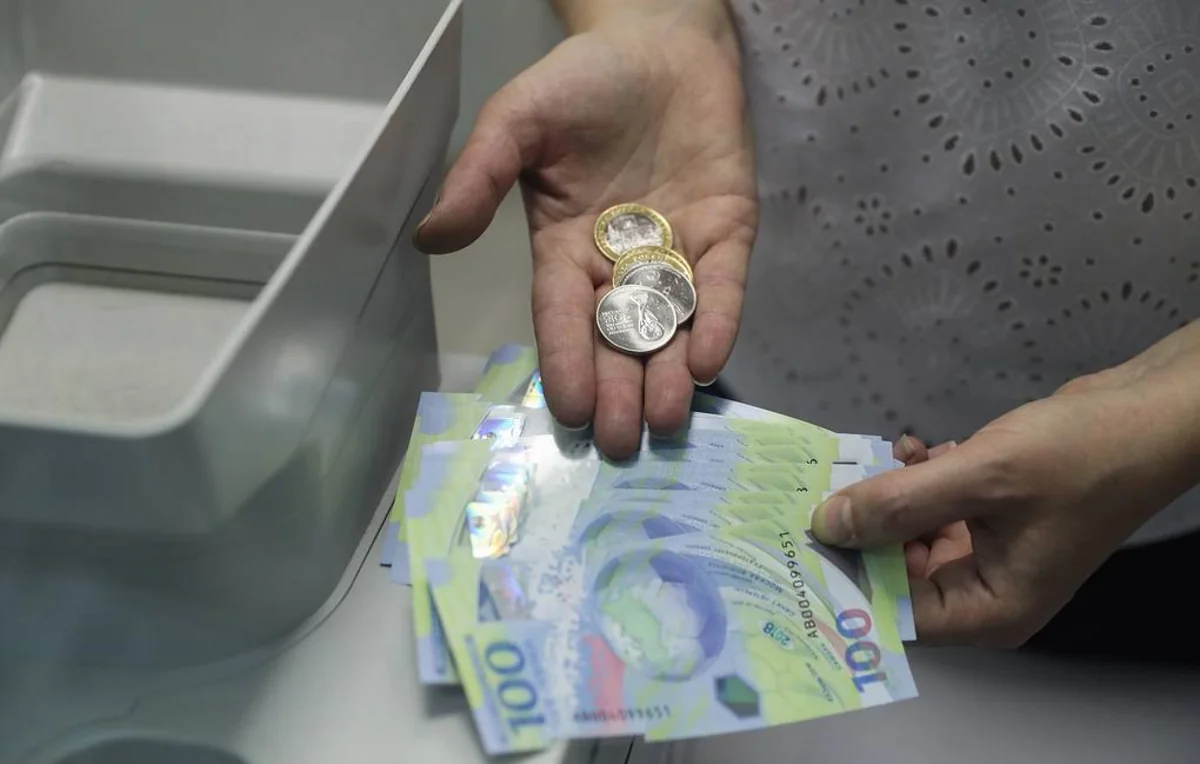 Как долго коронавирус на монетах может заражать человека