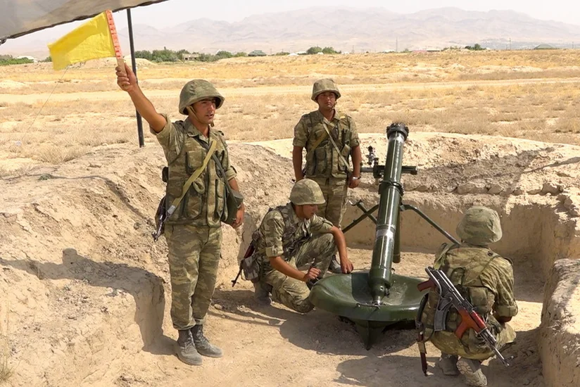 Əlahiddə Ümumqoşun Ordunun minaatan bölmələrində döyüş hazırlığı məşğələləri keçirilir