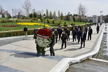 Закир Гасанов посетил Парк Гейдара Алиева в Анкаре