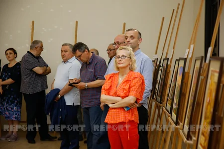 Tbilisidə Nizami Gəncəviyə həsr olunan tədbir keçirilib, tanınmış gürcü xadimlər təltif edilib