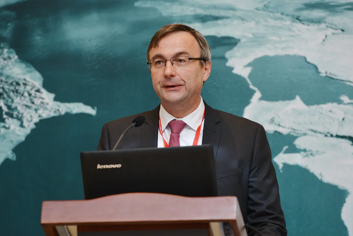 Denis Lemarşal: Son bir neçə ildə neftin hasilat məsrəfləri 5 dəfə artıb