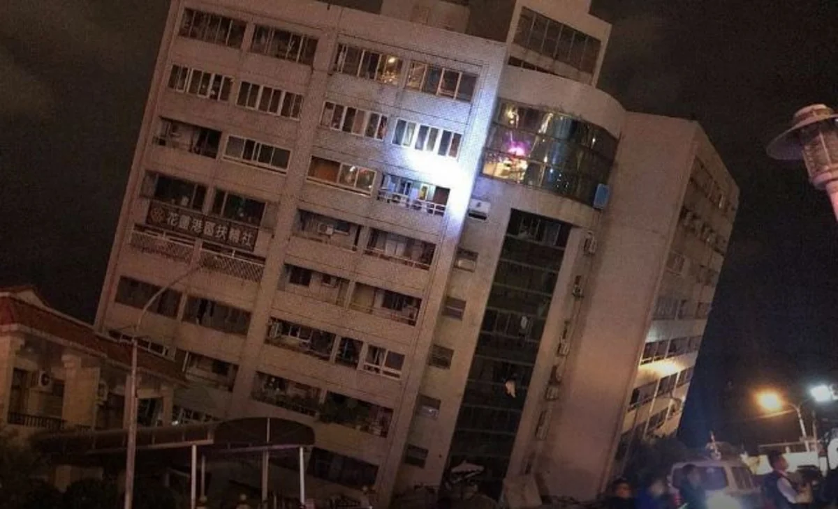 4 killed, 219 injured in a strong quake in Taiwan - VIDEO
