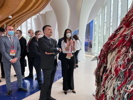 Mustafa Şentop “Dubay Ekspo 2020” sərgisində Azərbaycan pavilyonunu ziyarət edib