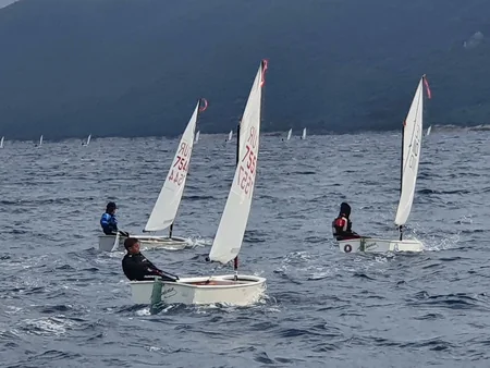 Azərbaycan yelkənçiləri ilk dəfə beynəlxalq turnirdə qızıl və gümüş medallar qazanıblar