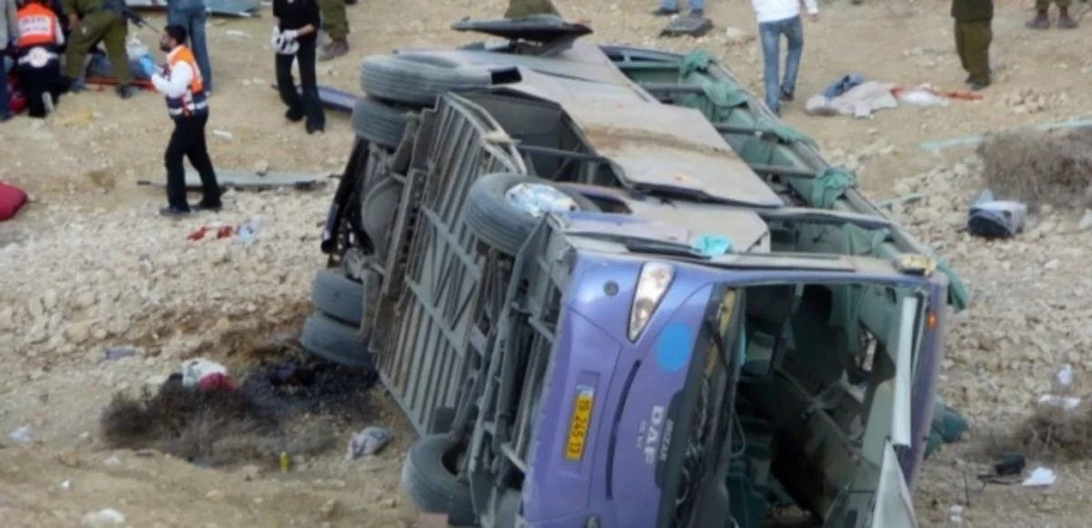 Çində sərnişin avtobusu qəzaya uğrayıb: 10 ölü, 32 yaralı