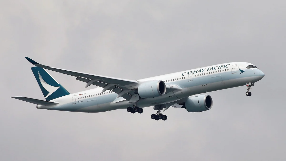 Sürix-Honkonq reysini yerinə yetirən təyyarə Bakı aeroportuna təcili eniş edib