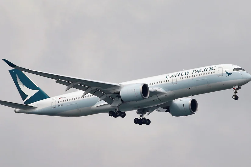 Sürix-Honkonq reysini yerinə yetirən təyyarə Bakı aeroportuna təcili eniş edib