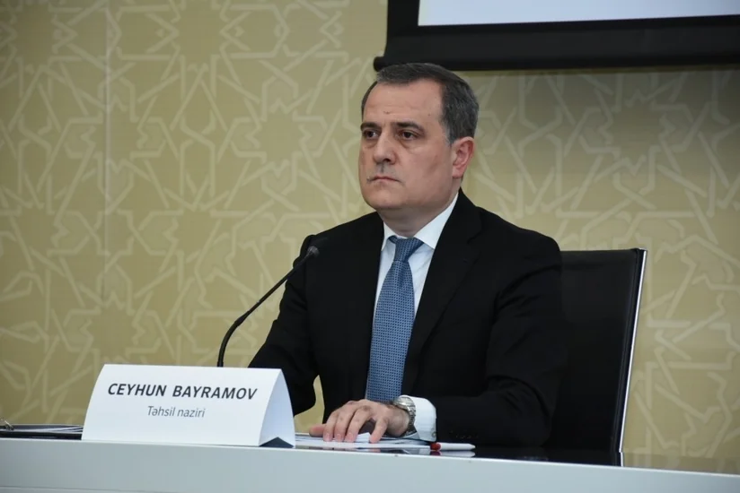 Ceyhun Bayramov: Buraxılış işinin müdafiəsi onlayn və ənənəvi formada olacaq