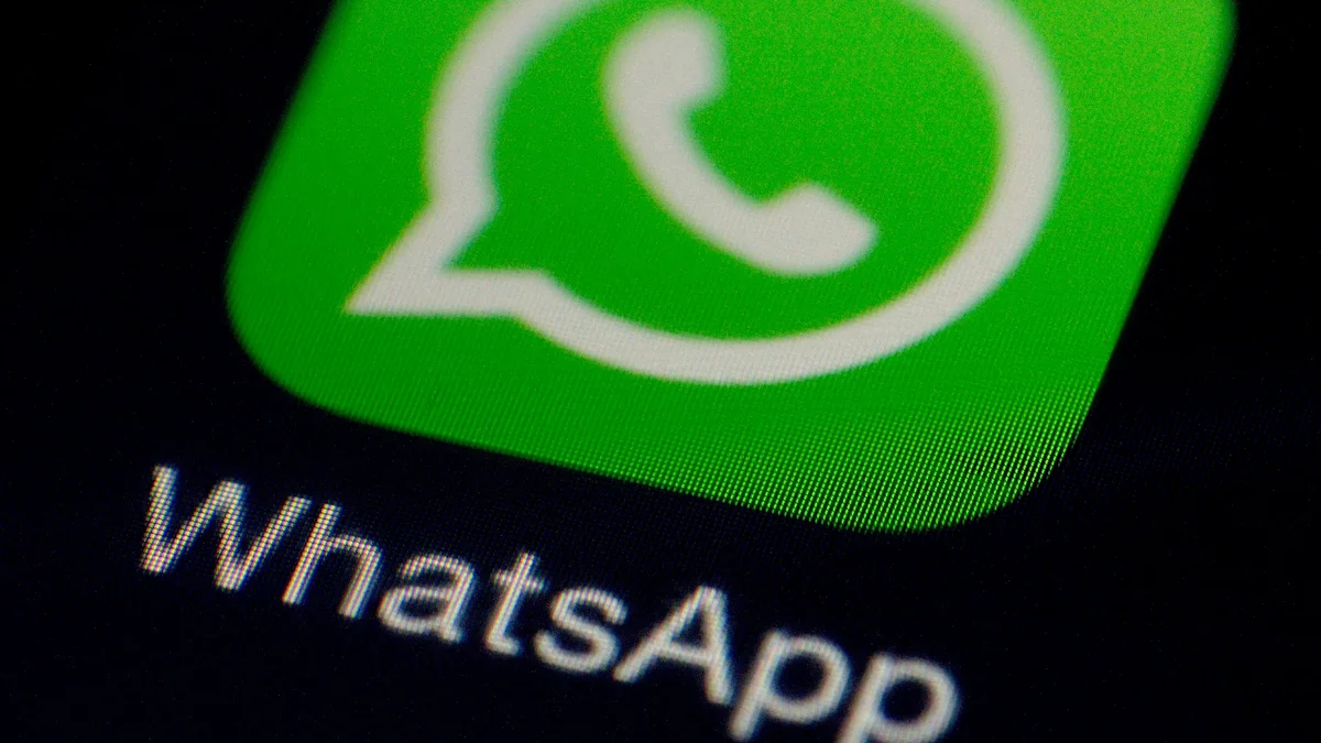 ETX: “1000-ə yaxın vətəndaş “WhatsApp” hesabının ələ keçirilməsi ilə bağlı müraciət edib”