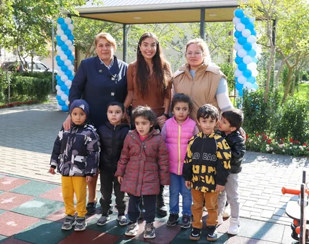Bakıda Leyla Əliyevanın iştirakı ilə növbəti abadlaşdırılmış həyətin açılışı olub