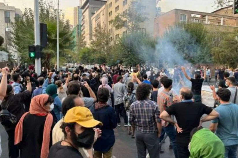 İranda etirazlar: SEPAH rəsmisinin aksiyalarda iştirak edən oğlu öldürülüb