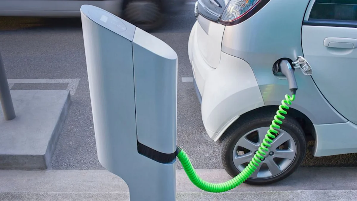 BP установит 900 зарядных устройств для электромобилей в 75 гипермаркетах США