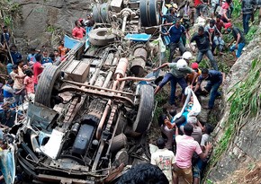 Death toll rises to 15 as bus plunges off cliff in Sri Lanka's Central Province