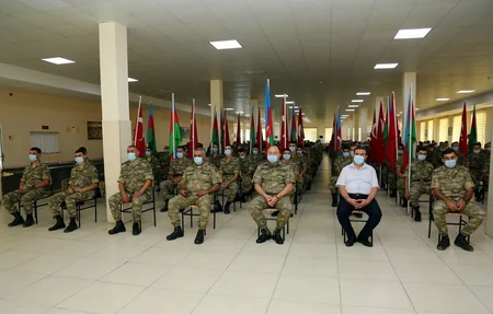 Hərbi hissədə növbəti ideoloji tədbir keçirilib