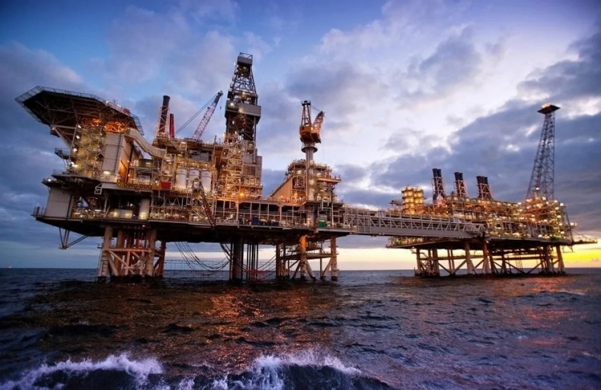 Azerbaijani oil price rises by nearly 3%