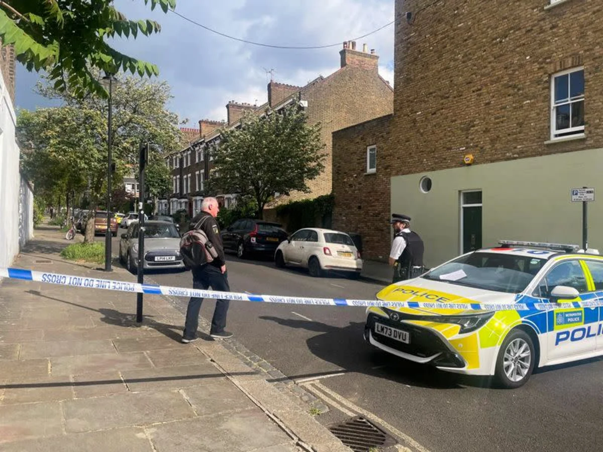Londonda Baş nazirin evini yandırmaqda şübhəli bilinən şəxs saxlanılıb