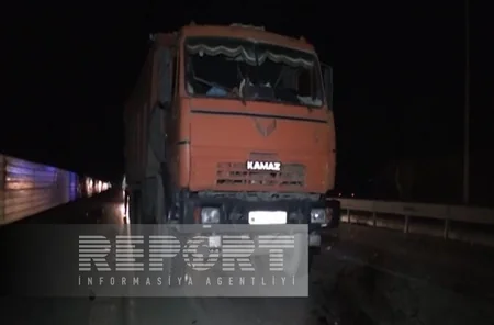 Yevlaxda ardıcıl iki yol qəzası baş verib