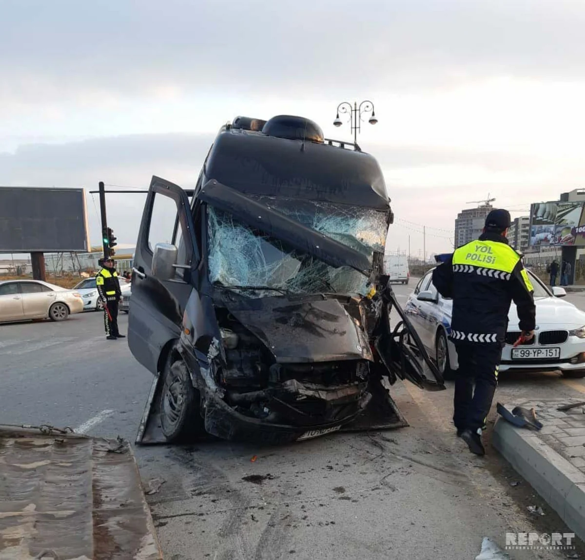 Sumqayıtda ağır yol qəzası baş verib, ölən və yaralılar var - FOTO - YENİLƏNİB - VİDEO