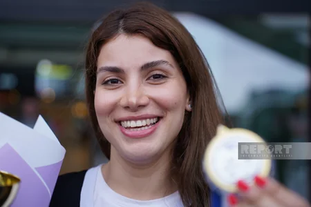 Azərbaycanın Avropa çempionu olan ilk qadın şahmatçısı vətənə qayıdıb