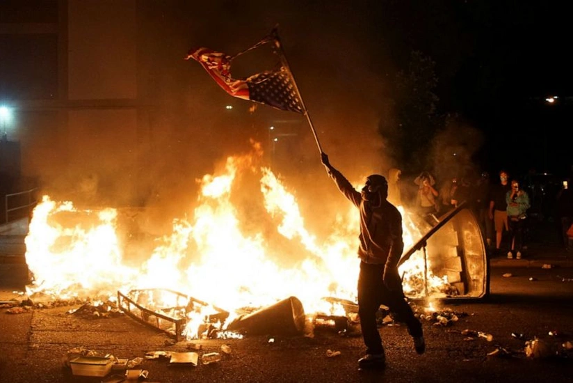 German Foreign Ministry warns citizens of violent protests in US