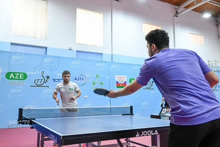 “İdman həftəsi” çərçivəsində tələbələr arasında stolüstü tennis yarışına start verilib