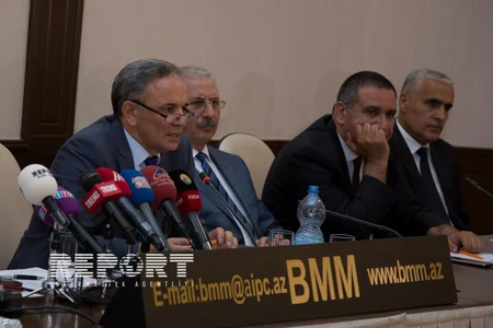 Azərbaycan Prezidentinin köməkçisi KİV rəhbərləri ilə görüşüb - FOTO
