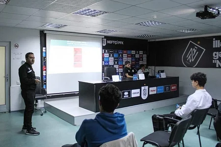 Neftçinin aşağı yaş qruplarından ibarət komandalarına seminar keçirilib