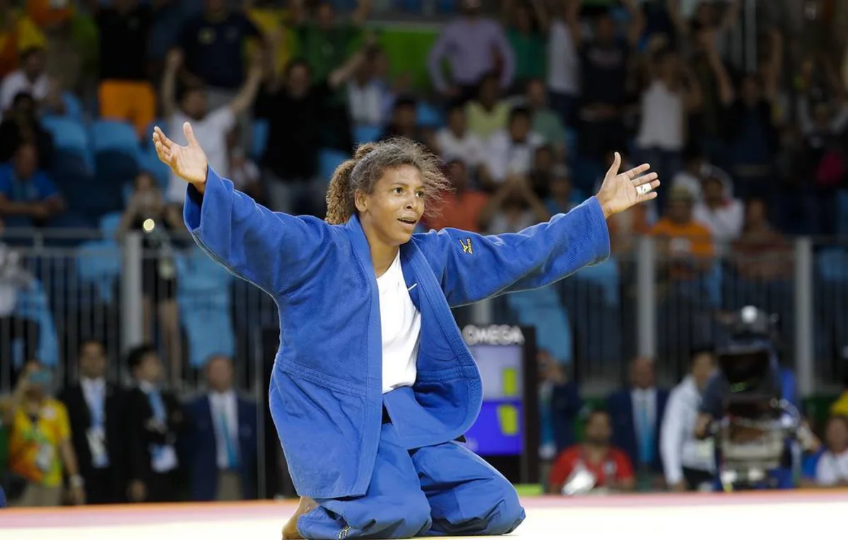 Olimpiya çempionu iki il müddətinə cüdo yarışlarından kənarlaşdırılıb