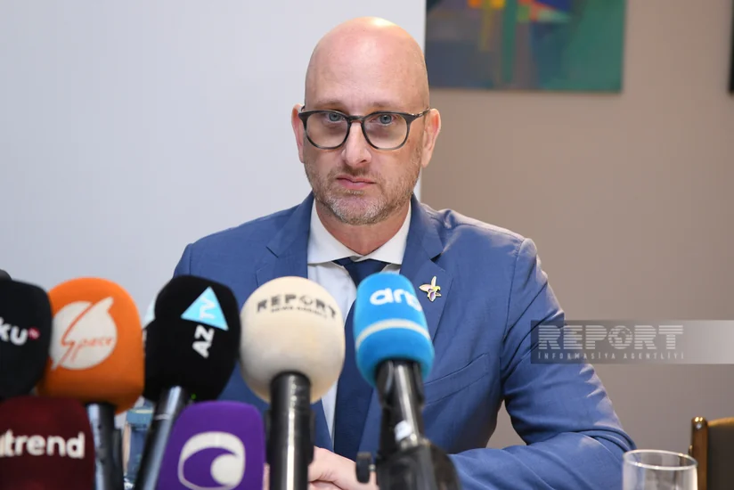 ABŞ təşkilatı prezident seçkiləri ərəfəsində ilkin rəy sorğusunun nəticələrini açıqlayıb