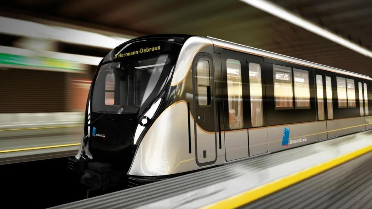 Brüsseldə metroda yoluxucu xəstəliyi yaymağa cəhd oldu - VİDEO