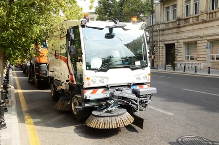 Bakının kommunal xidmətləri yeni texnika və velosipedlərlə təmin edilib