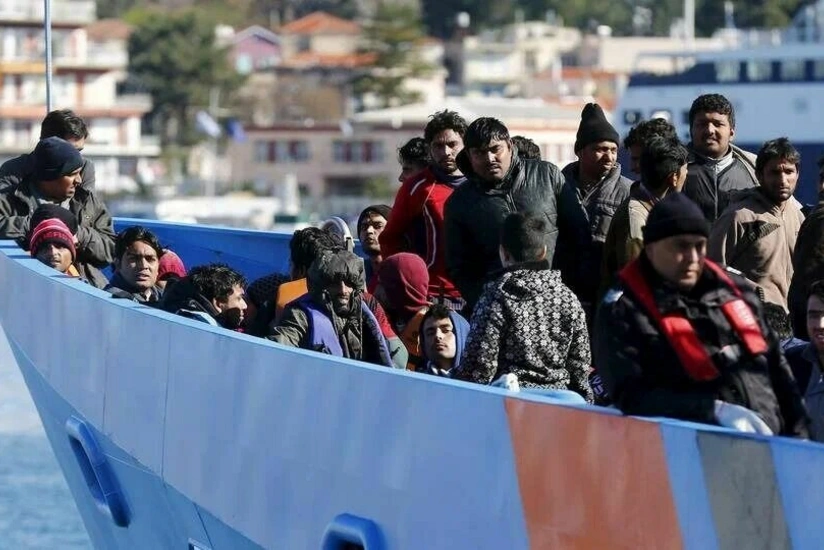 Tunis sahillərində miqrantları daşıyan qayıq qəzaya uğrayıb, azı 10 nəfər ölüb