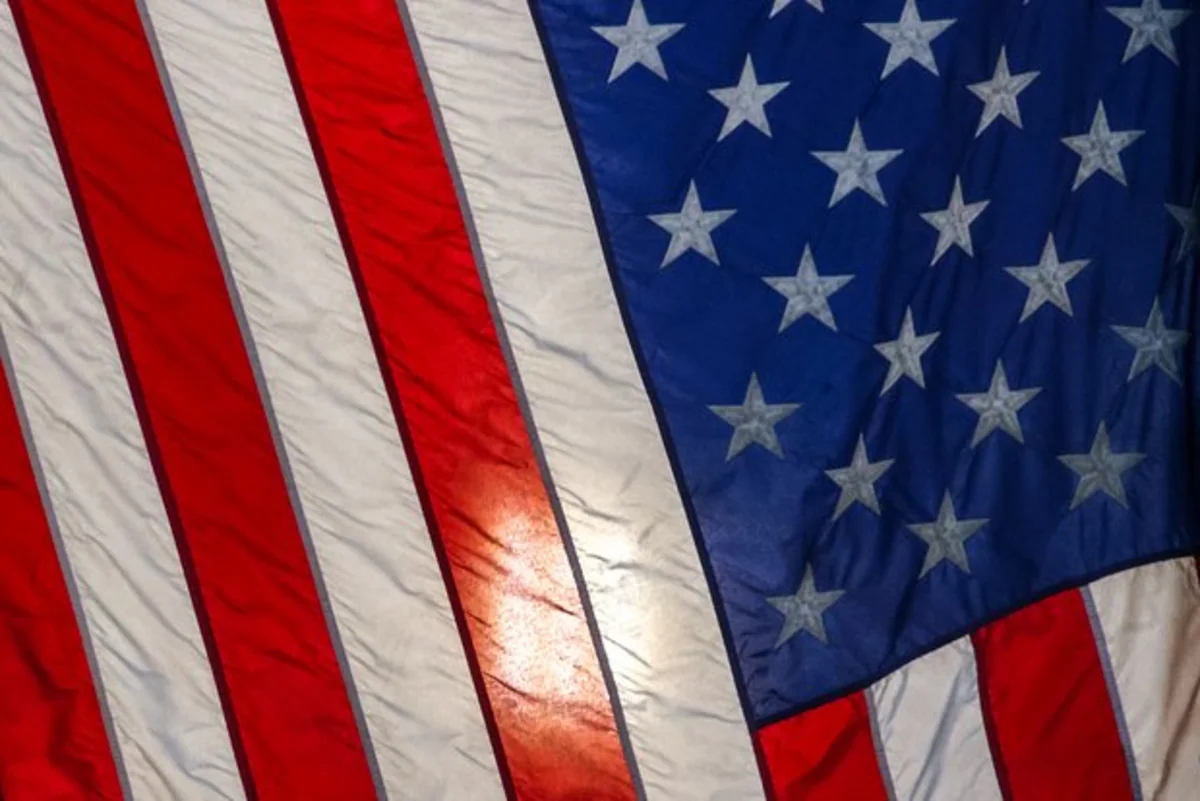 ABŞ husilərin ələ keçirdiyi “Galaxy Leader” gəmisinə zərbə endirib