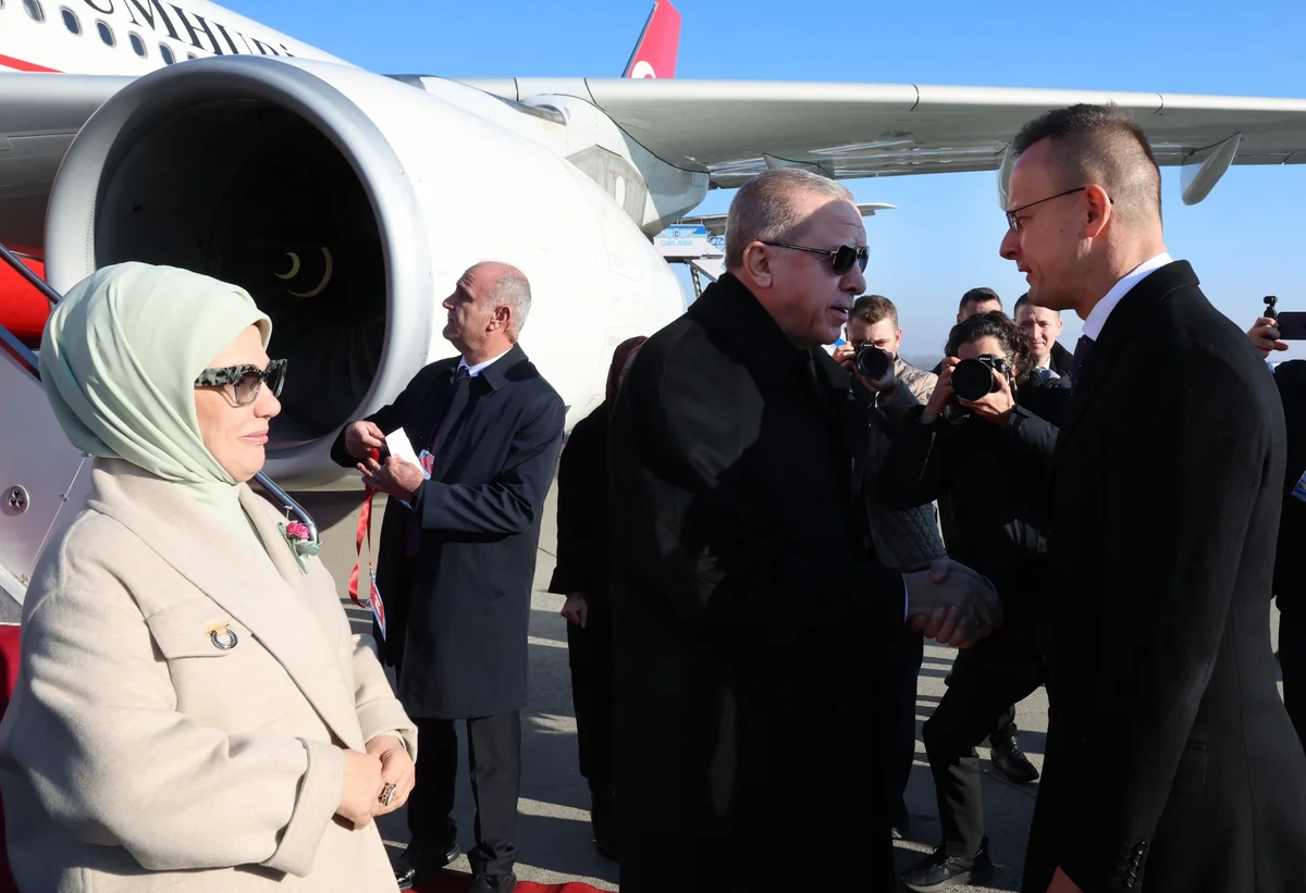 Macarıstanda Ərdoğanın rəsmi qarşılanma mərasimi olub