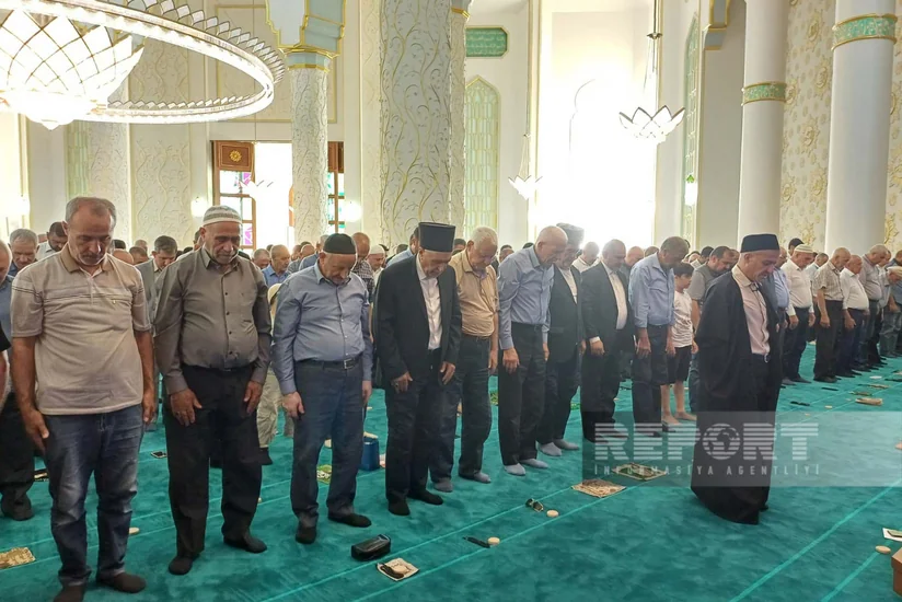 Naxçıvanda bayram namazı qılınıb