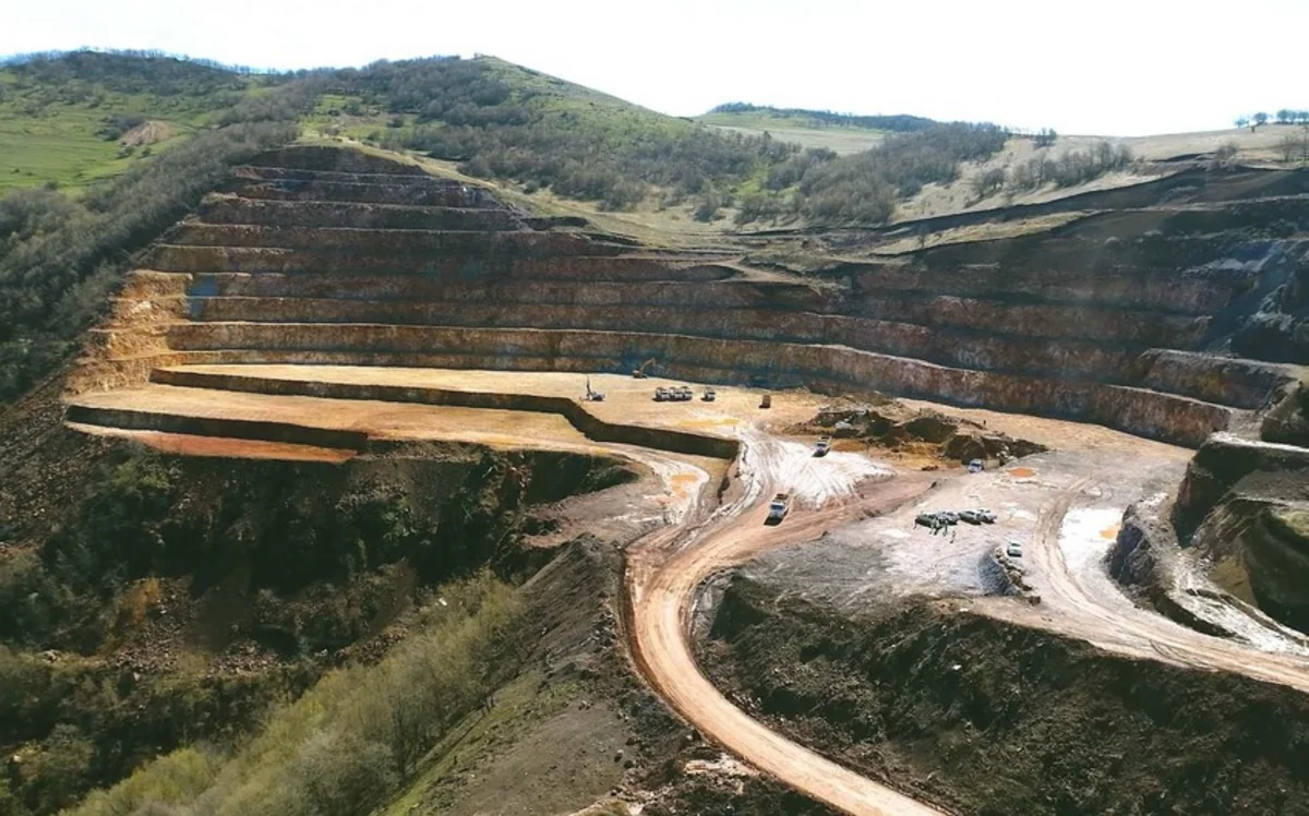 Azərbaycanda qızıl hasilatçısı şirkəti Kanada şirkətində payını artırıb