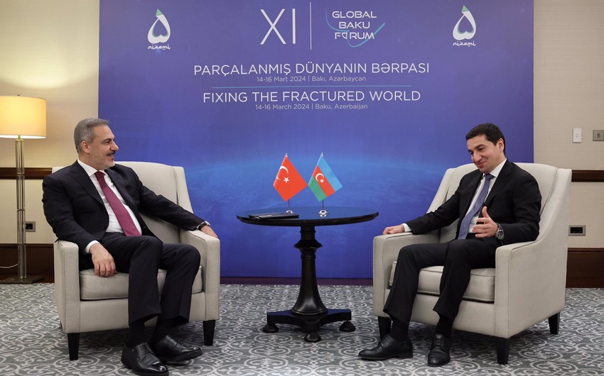 Hikmət Hacıyev Hakan Fidanla görüşüb