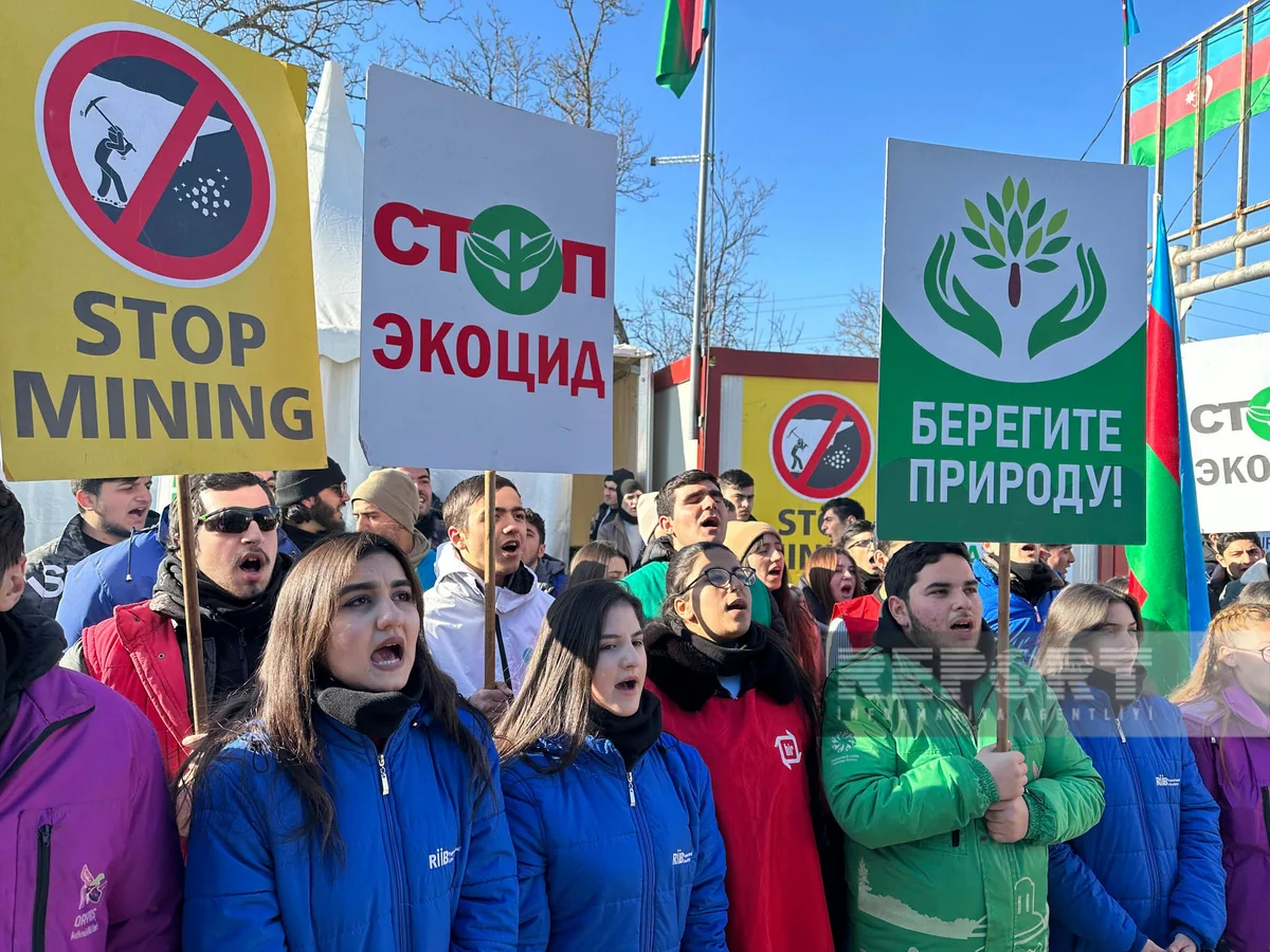 Protesters on Khankandi-Lachin road demand end to ecoterror