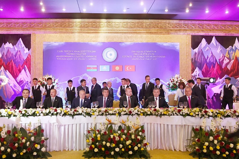 President of Kyrgyzstan hosts official reception in honor of heads of CCTS member-states
