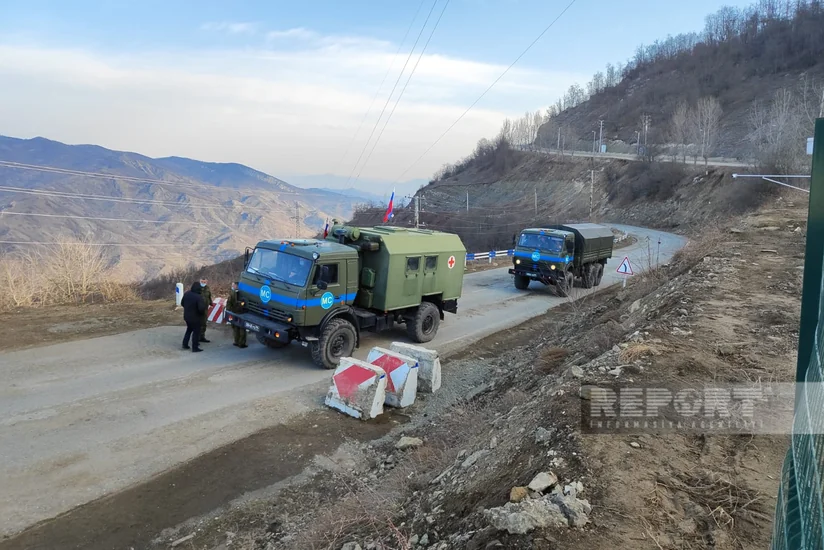 15 vehicles of peacekeepers move freely on Khankandi-Lachin road