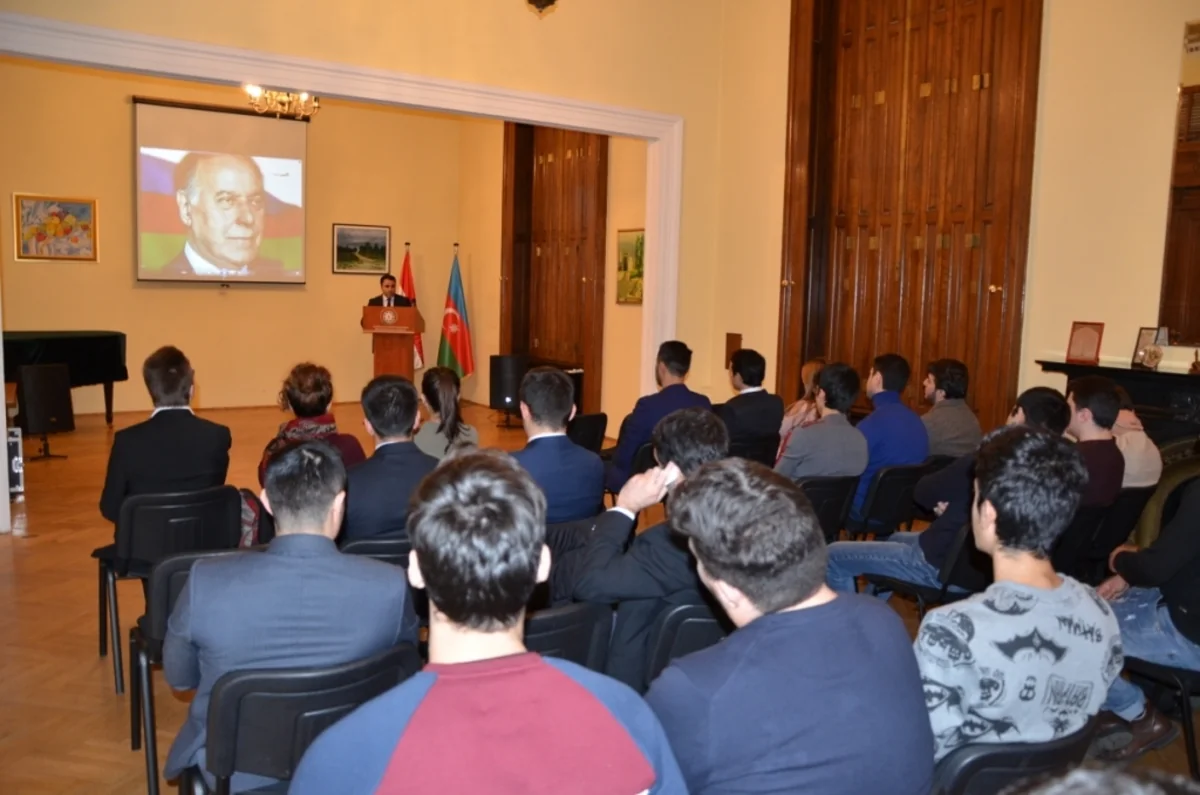 Macarıstanda ulu öndər Heydər Əliyevin anım mərasimi keçirilib