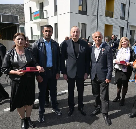 Suqovuşanda yaşayış kompleksi istifadəyə verilib - YENİLƏNİB