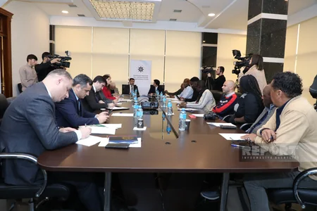 Bakıda Makronizmdən əziyyət çəkən kiçik ada ölkələri ilə Azərbaycan QHT-lərinin dialoqu keçirilib