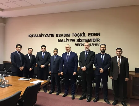 KOBİA-nın təşkilatçılığı ilə ADB-nin ekspertləri ilə görüşlər keçirilib
