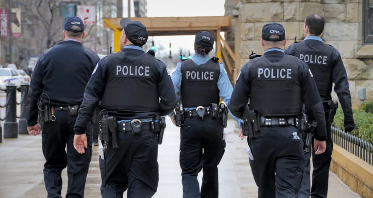 18 police officers injured in Chicago protest