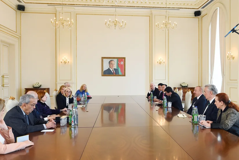 Президент принял сопредседателей и членов правления Международного центра Низами Гянджеви