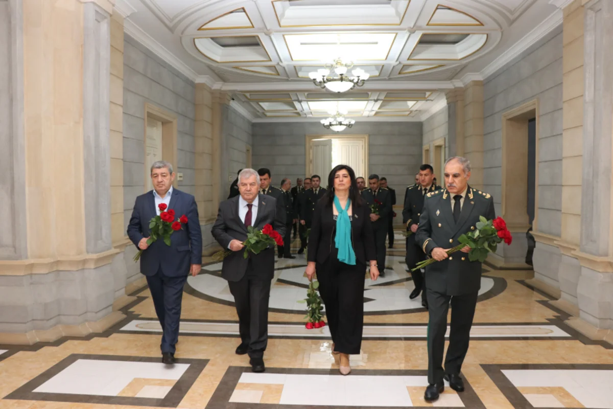 Hərbi Prokurorluqda Ümummilli Liderin anadan olmasının 101-ci ildönümü münasibətilə tədbir keçirilib