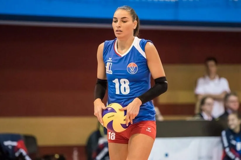 Azərbaycan millisinin kapitanı Macarıstan çempionu olub